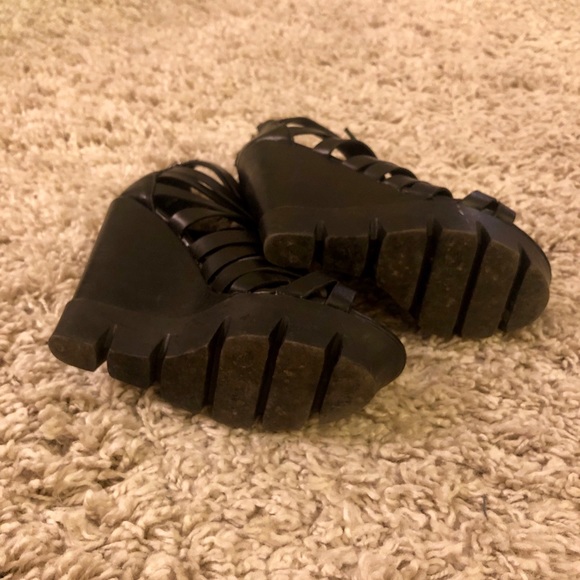 Black lace up open toe wedges size 7 - Picture 5 of 5